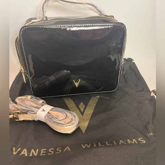 Vanessa Williams Handbags - NWT Vanessa Williams Black Patent Leather Camera Bag Crossbody/Shoulder VW-06BLK